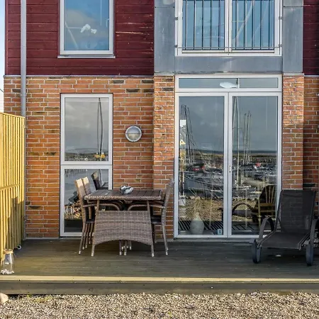 Catalin Apartment